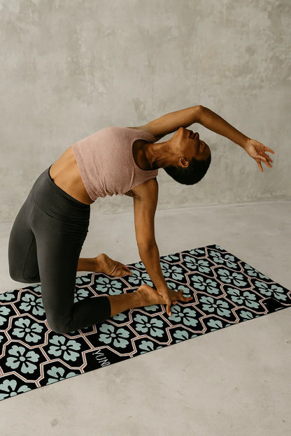 Yoga Mat | 6mm Thick | Black | Non-Slip | Eco Friendly | Yune Yoga | Crow