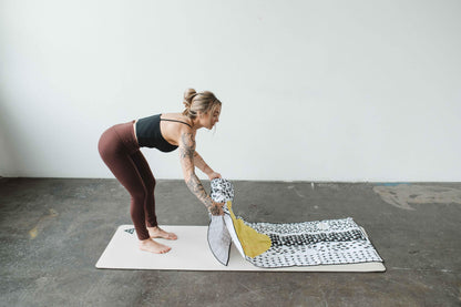 The Jagger Yoga Towel – Quick-Dry, Non-Slip, Eco-Friendly Hot Yoga Towel