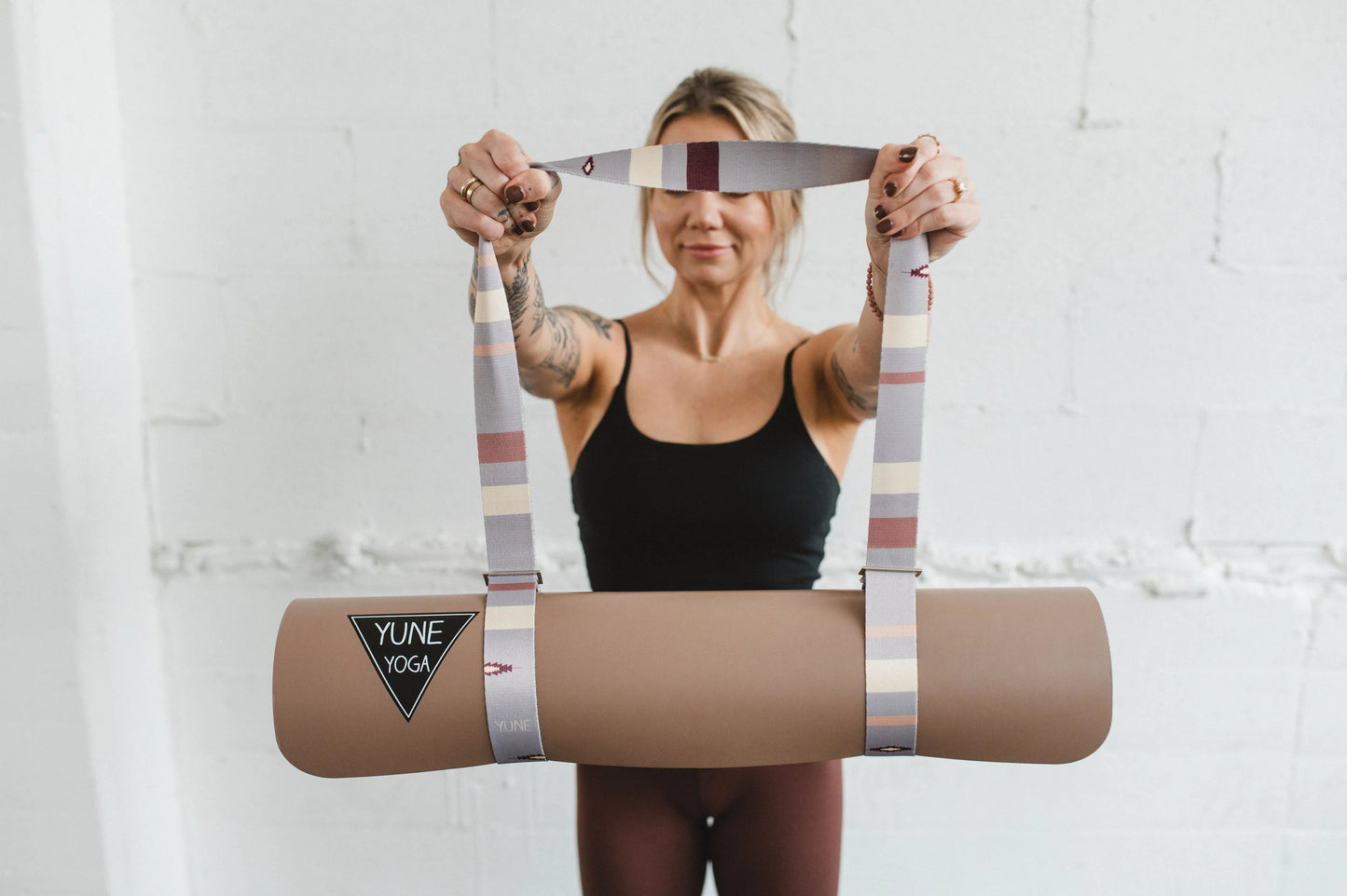 Suzy Yoga Strap – Grey Stretching Strap w/ Metal Buckles | Yune Yoga